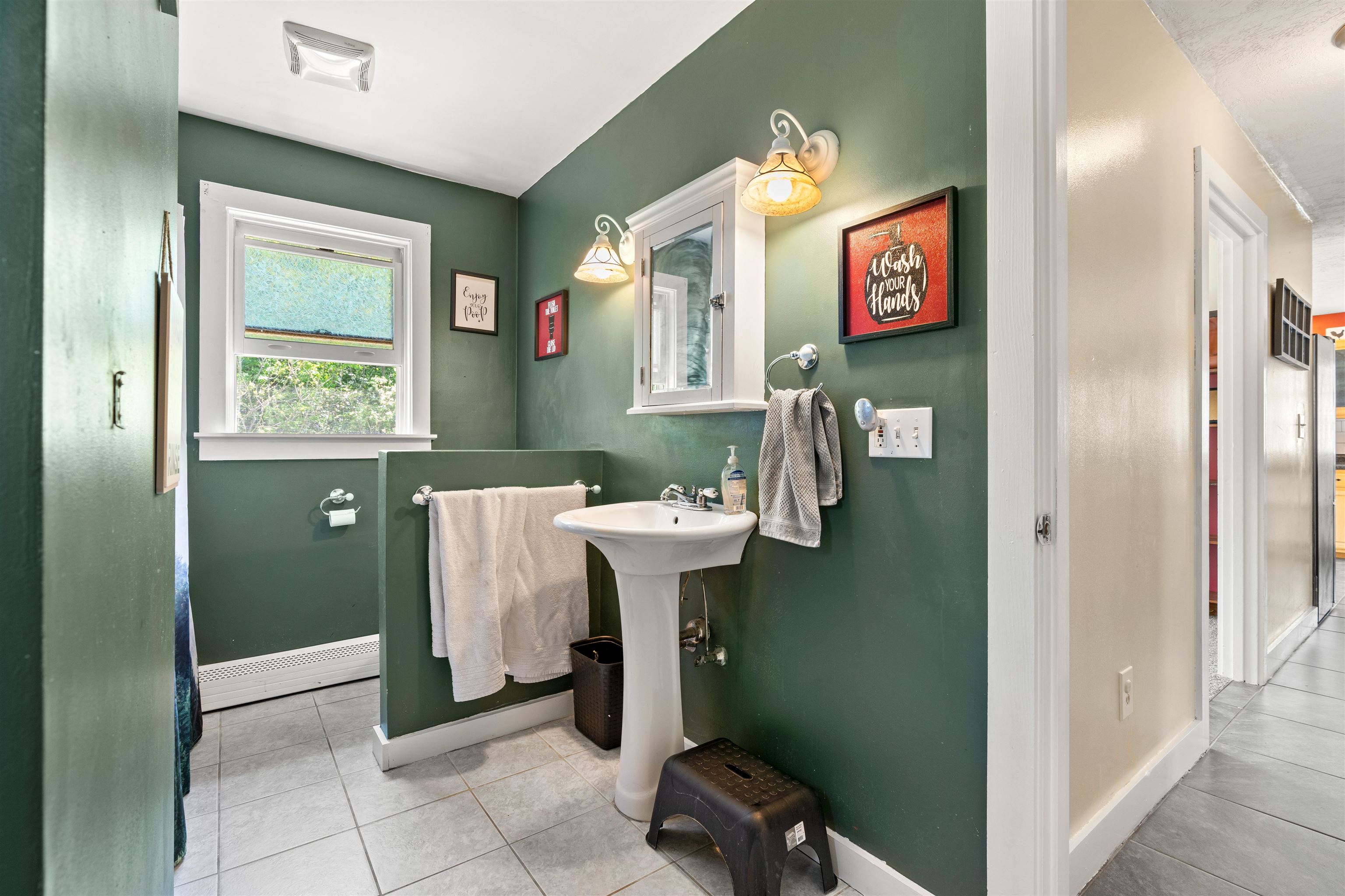 5 Webster Cir Road Hillsborough, NH 03244 - Photo 26 of 40