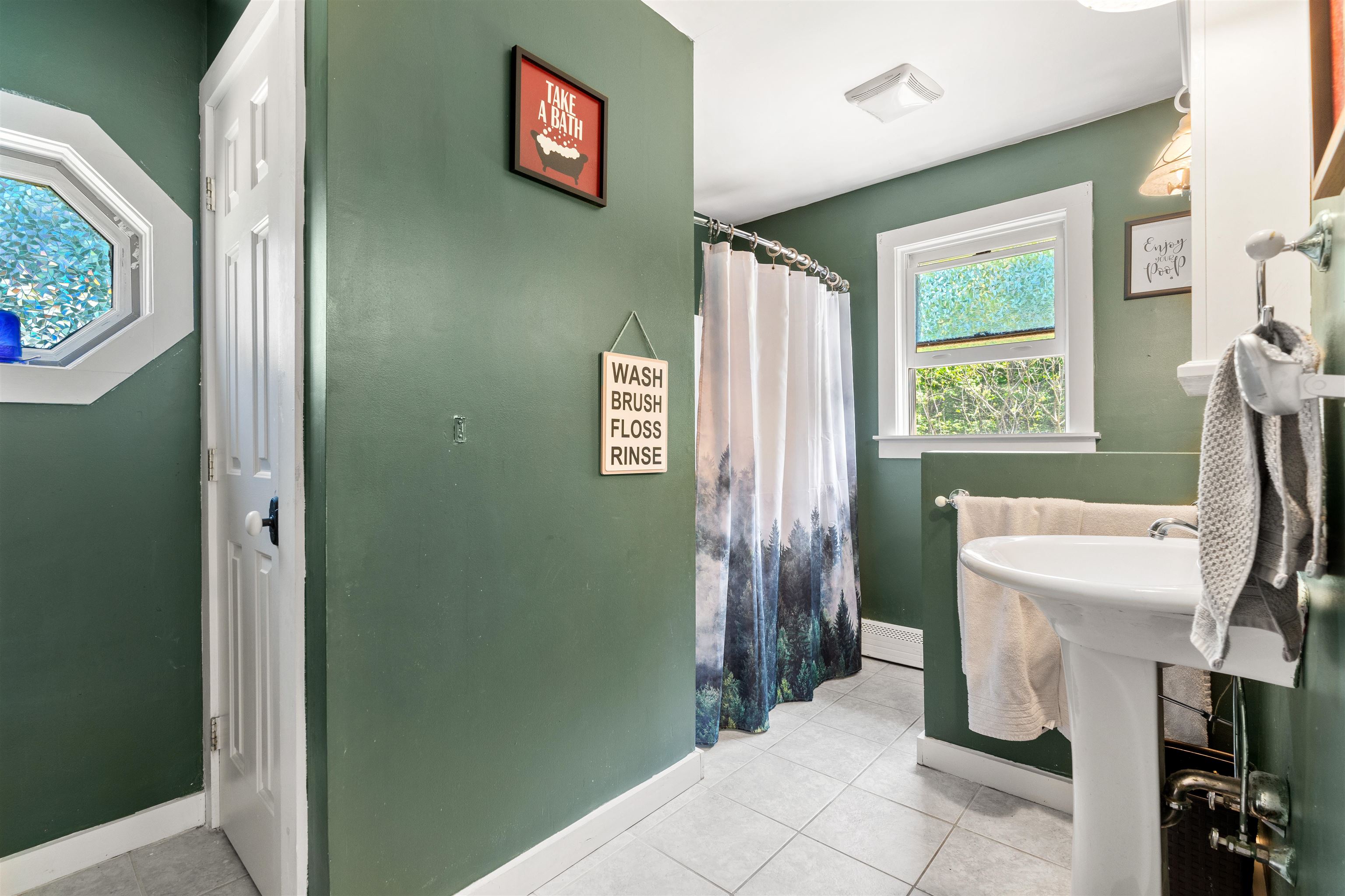 5 Webster Cir Road Hillsborough, NH 03244 - Photo 27 of 40