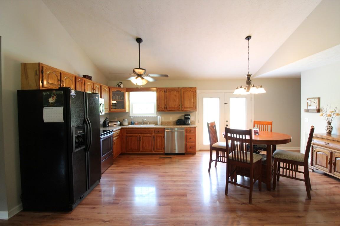 2598 Old Stage Road Spring City, TN 37381 - Photo 7 of 39 8