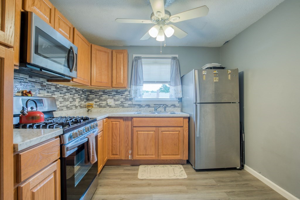 19 Colony Road, Unit 3 West Springfield, MA 01089 - Photo 6 of 23 Gallery Image 6