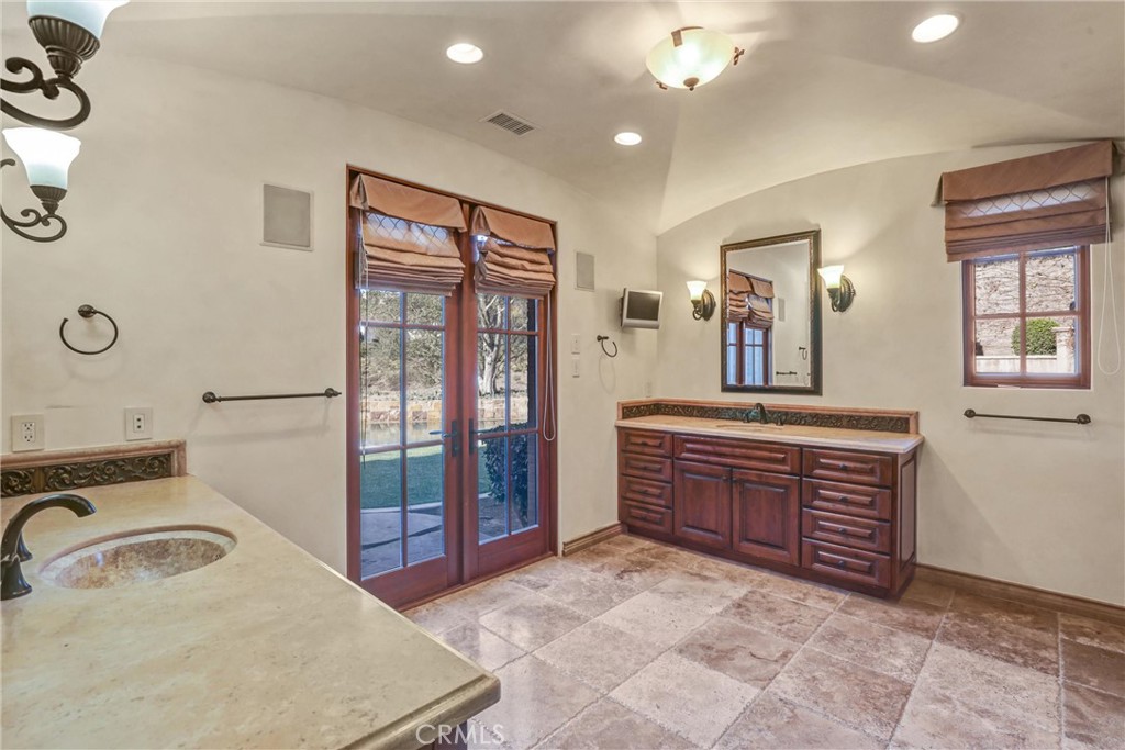 41 Needle Grass Irvine, CA 92603 - Photo 39 of 64 The Main Bathroom