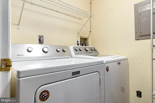 $310,000 | 215 West 3rd Avenue, Unit 2, Conshohocken, PA 19428