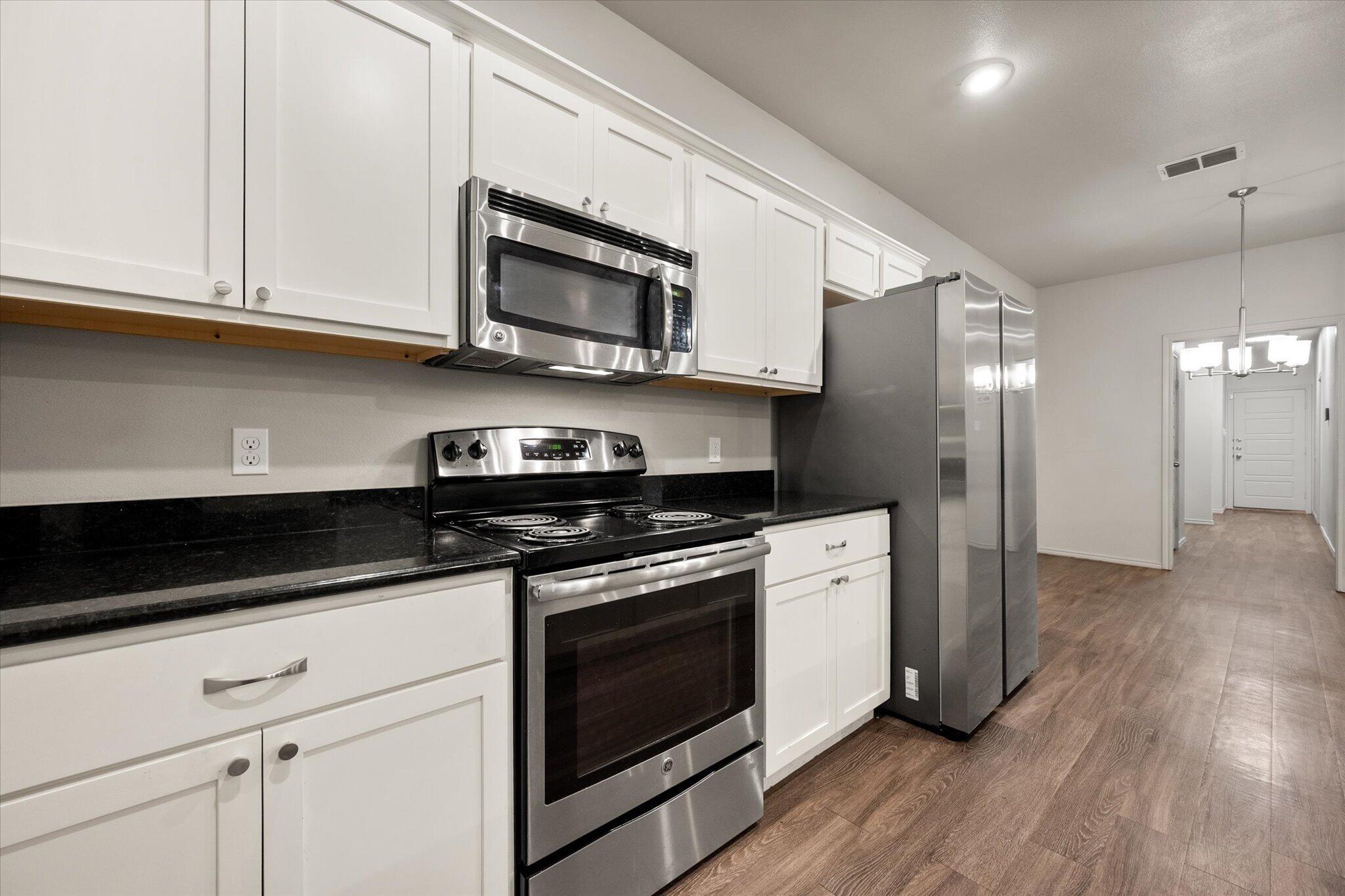 2119 10th Street Lubbock, TX 79401 - Photo 8 of 27 18-2119 10th St6082