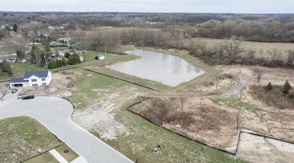 $140,900 | 6633 160th Place, Lowell, IN 46356
