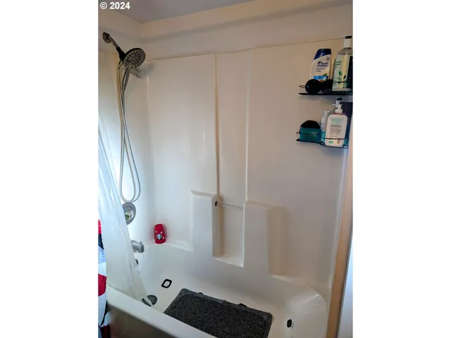 $239,000 | 293 North Empire Boulevard, Coos Bay, OR 97420