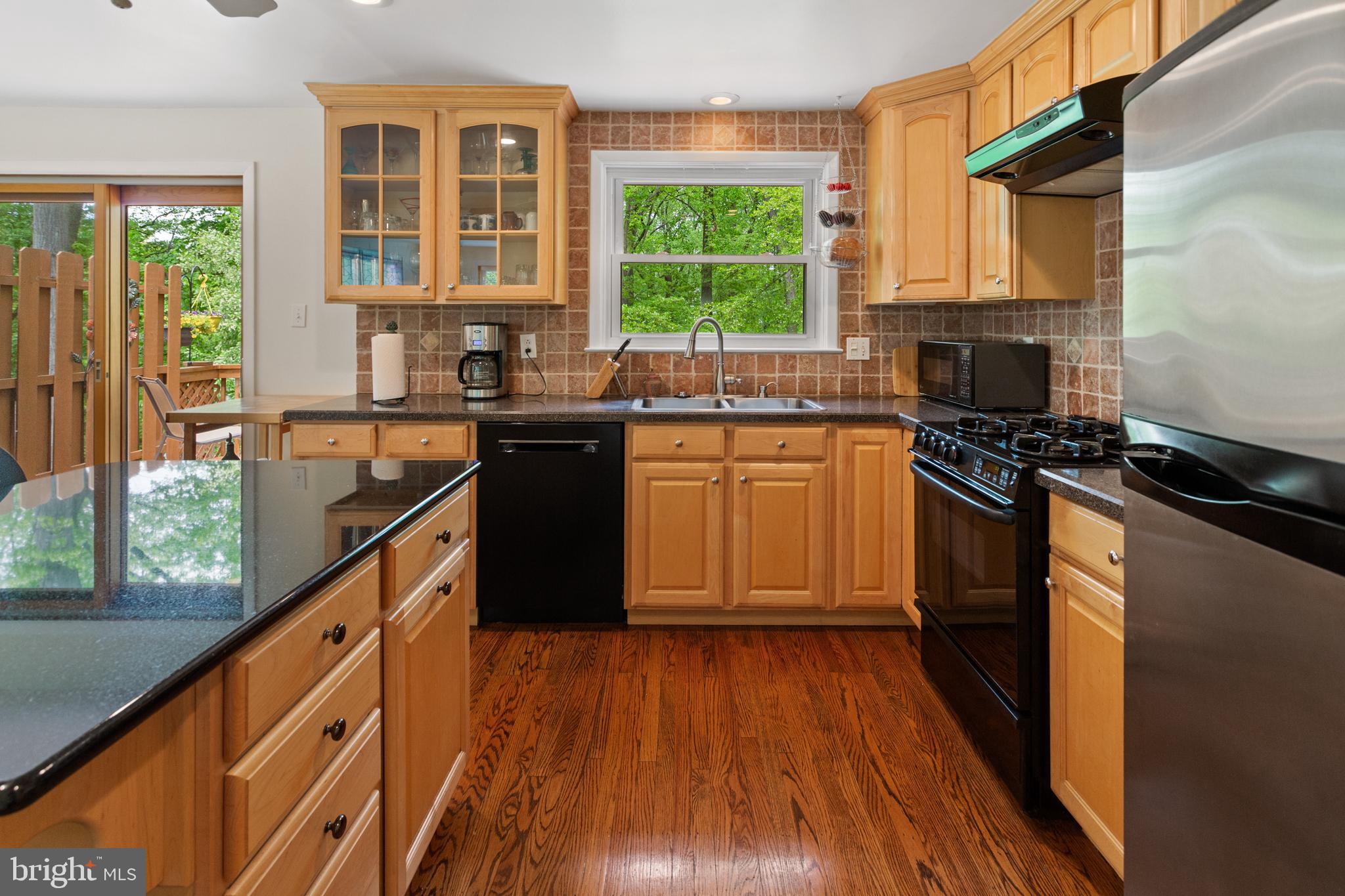 661 Forest Road Wayne, PA 19087 - Photo 17 of 42