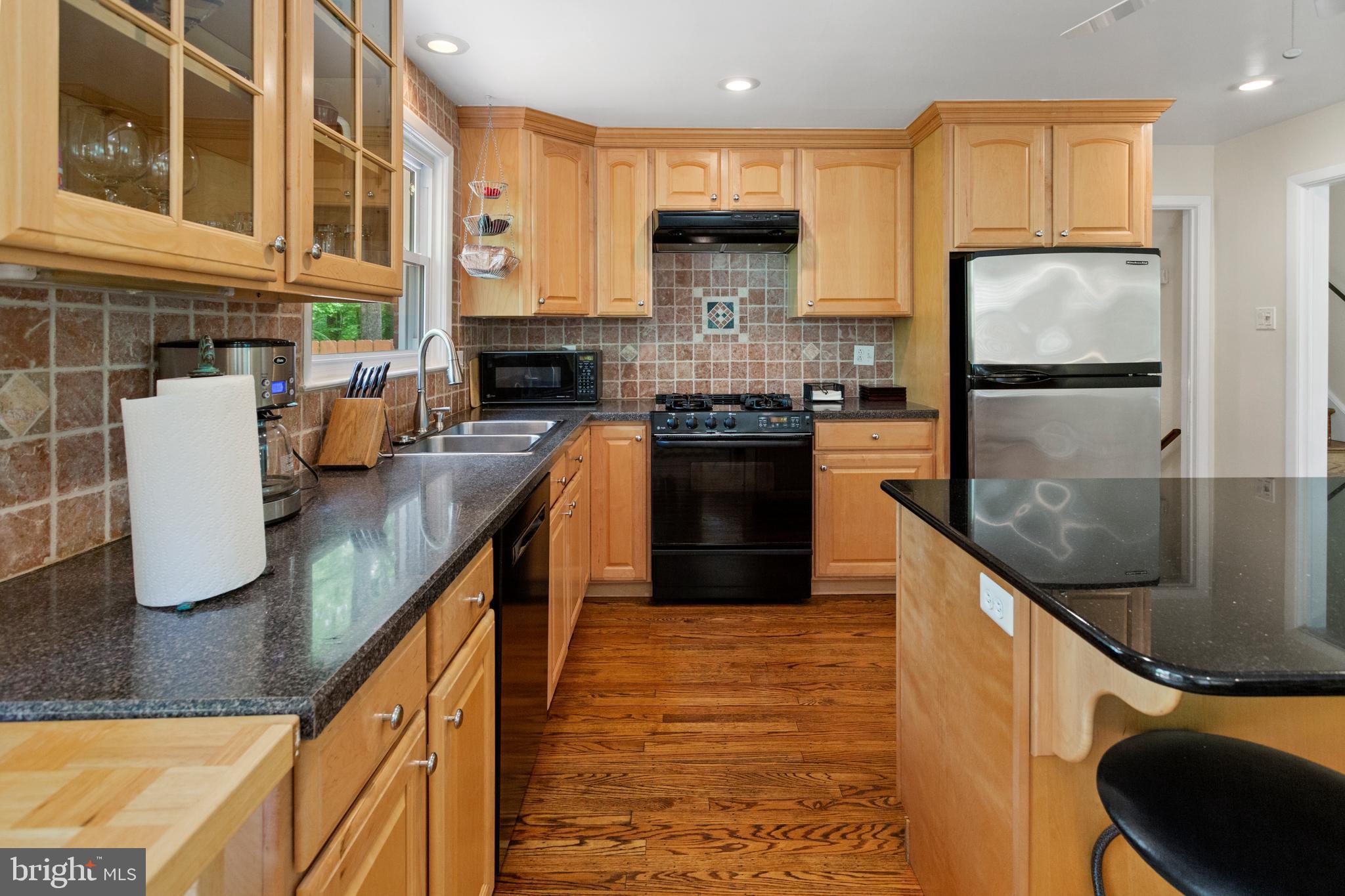661 Forest Road Wayne, PA 19087 - Photo 18 of 42