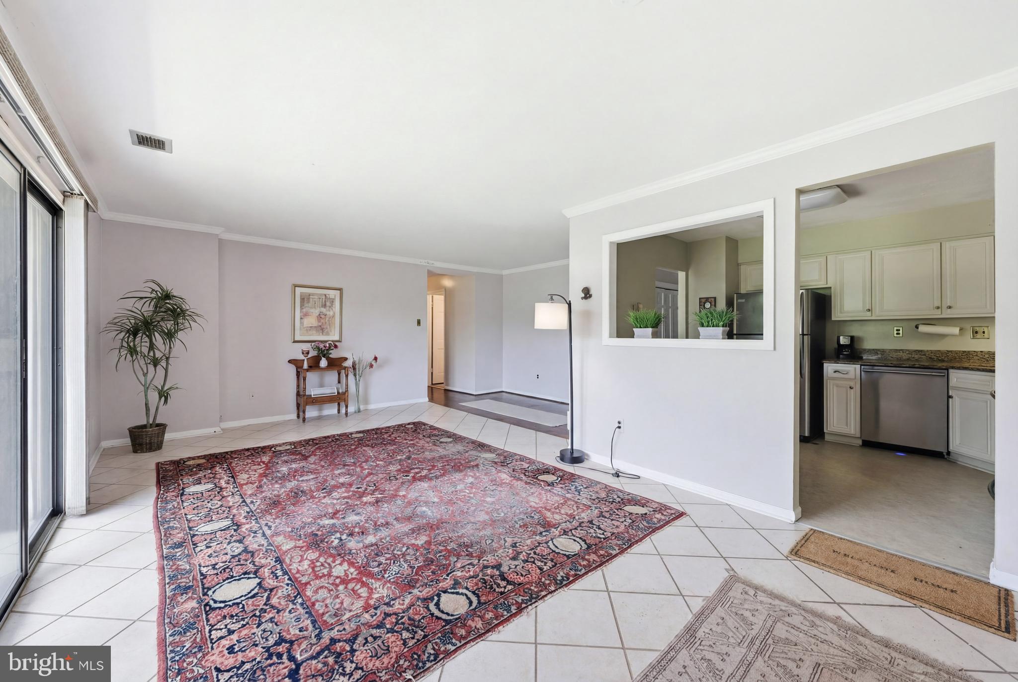 207 Haddonfield Cmns, Unit 207 Haddonfield, NJ 08033 - Photo 3 of 30
