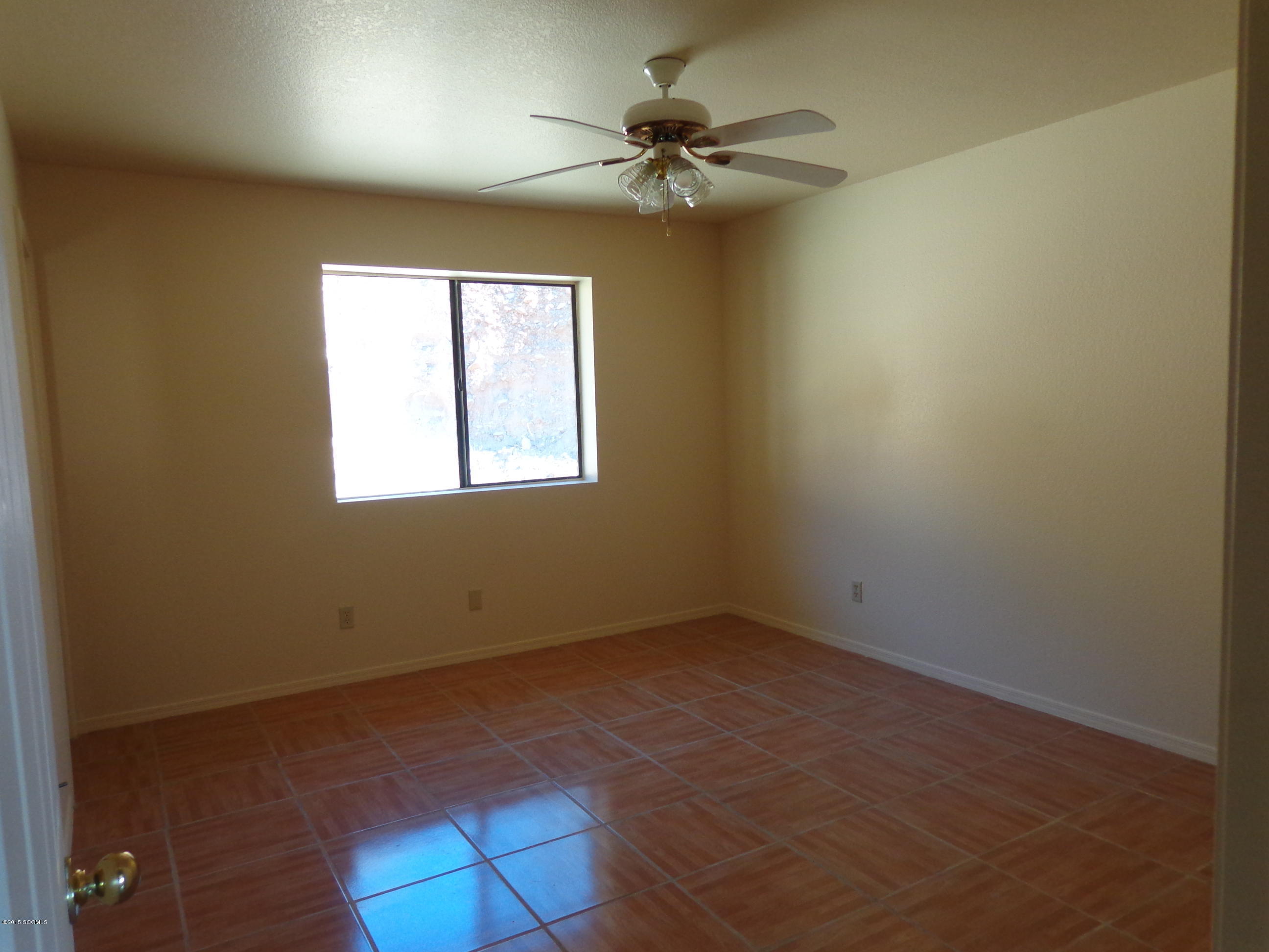 396 Leno Court Rio Rico, AZ 85648 - Photo 6 of 8