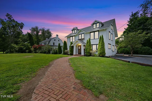 $479,985 | 217 North Street, Marion, VA 24354