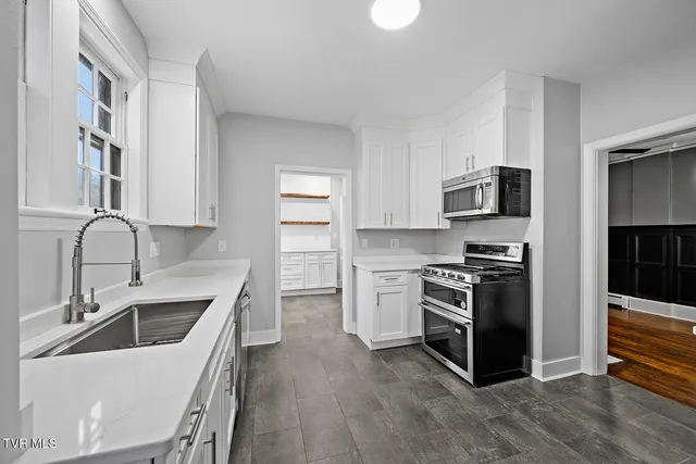 $479,985 | 217 North Street, Marion, VA 24354