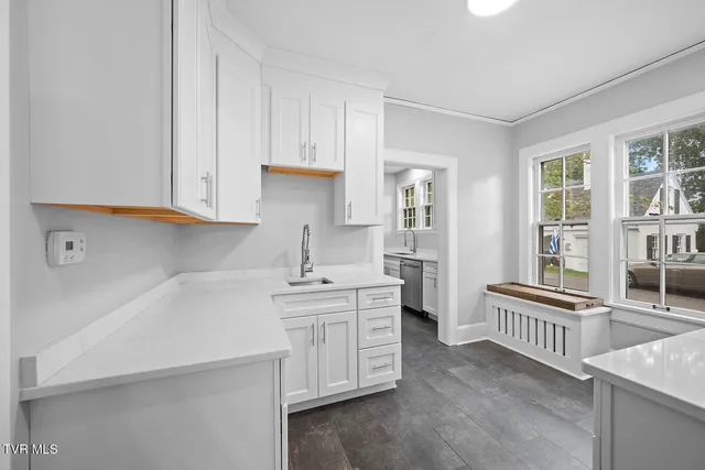 $479,985 | 217 North Street, Marion, VA 24354