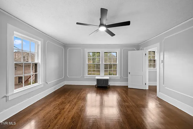 $479,985 | 217 North Street, Marion, VA 24354