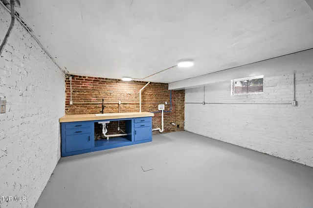 $479,985 | 217 North Street, Marion, VA 24354