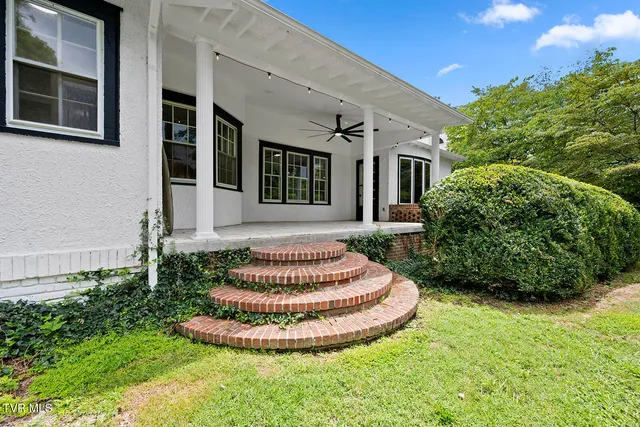 $479,985 | 217 North Street, Marion, VA 24354