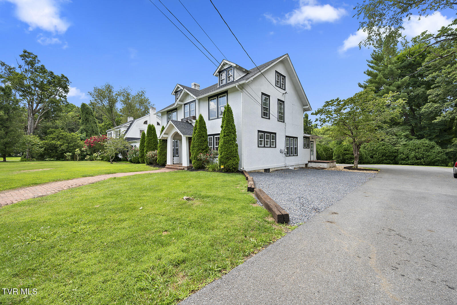 217 North Street Marion, VA 24354 - Photo 45 of 50 DSC_0092_1600