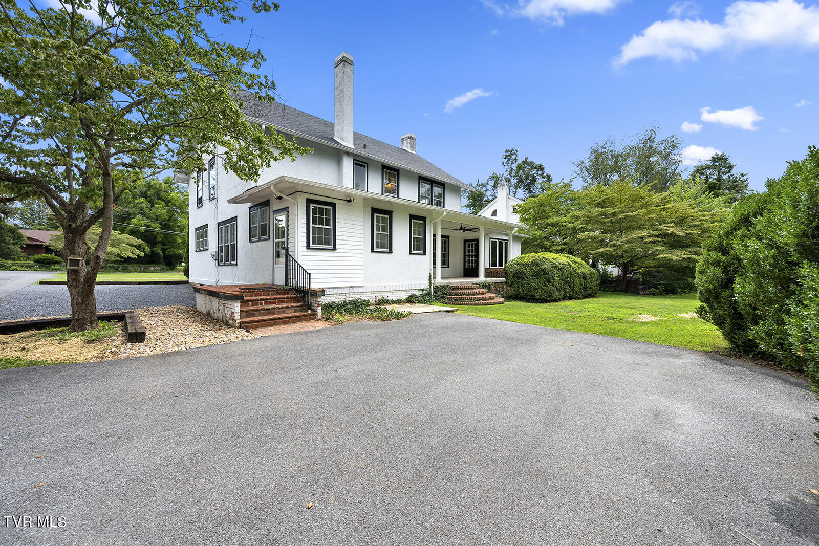 217 North Street Marion, VA 24354 - Photo 46 of 50 DSC_0097_1600