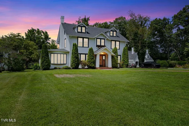 $479,985 | 217 North Street, Marion, VA 24354