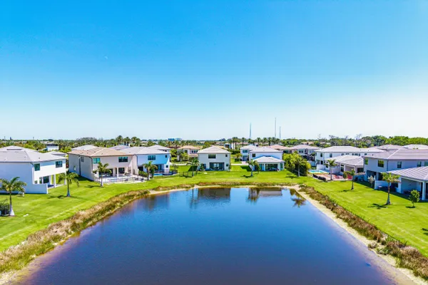 $17,000 | 9370 Sunflower Mdw Road, Boca Raton, FL 33434