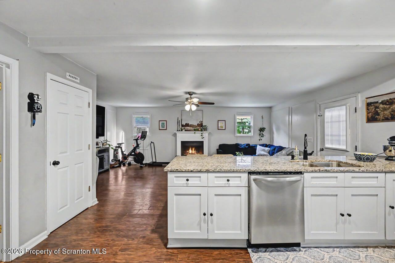 933 Fisk Street Scranton, PA 18509 - Photo 22 of 63 Kitchen