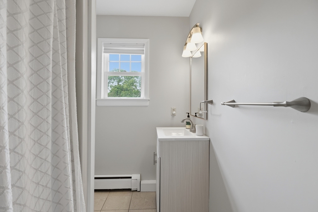 28 Modoc Street Worcester, MA 01604 - Photo 35 of 42