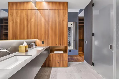 $3,300,000 | 255 Hennepin Avenue, Unit 3303, Minneapolis, MN 55401