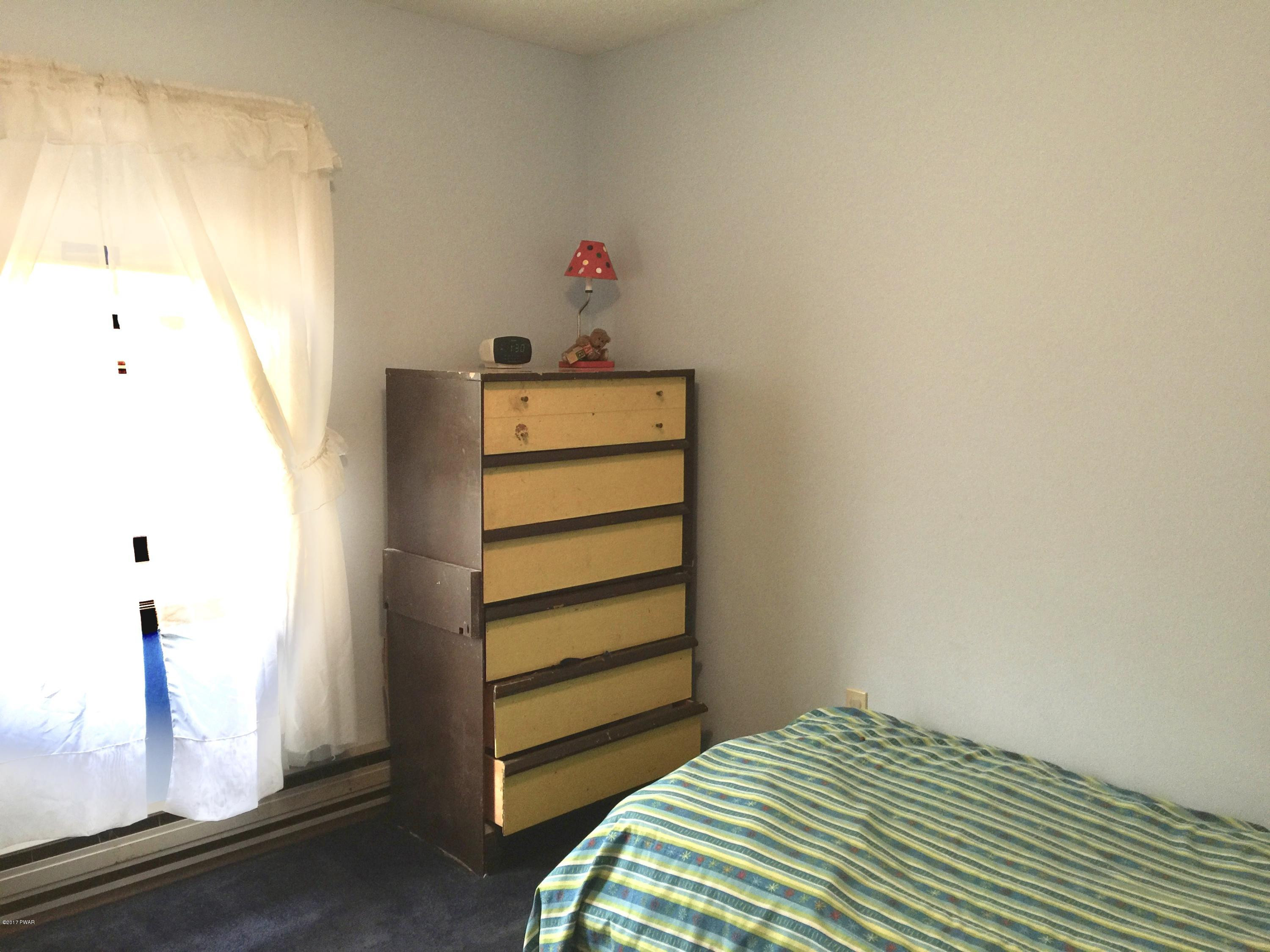 101 Rustic Way Milford, PA 18337 - Photo 12 of 17 fullsizeoutput_b0