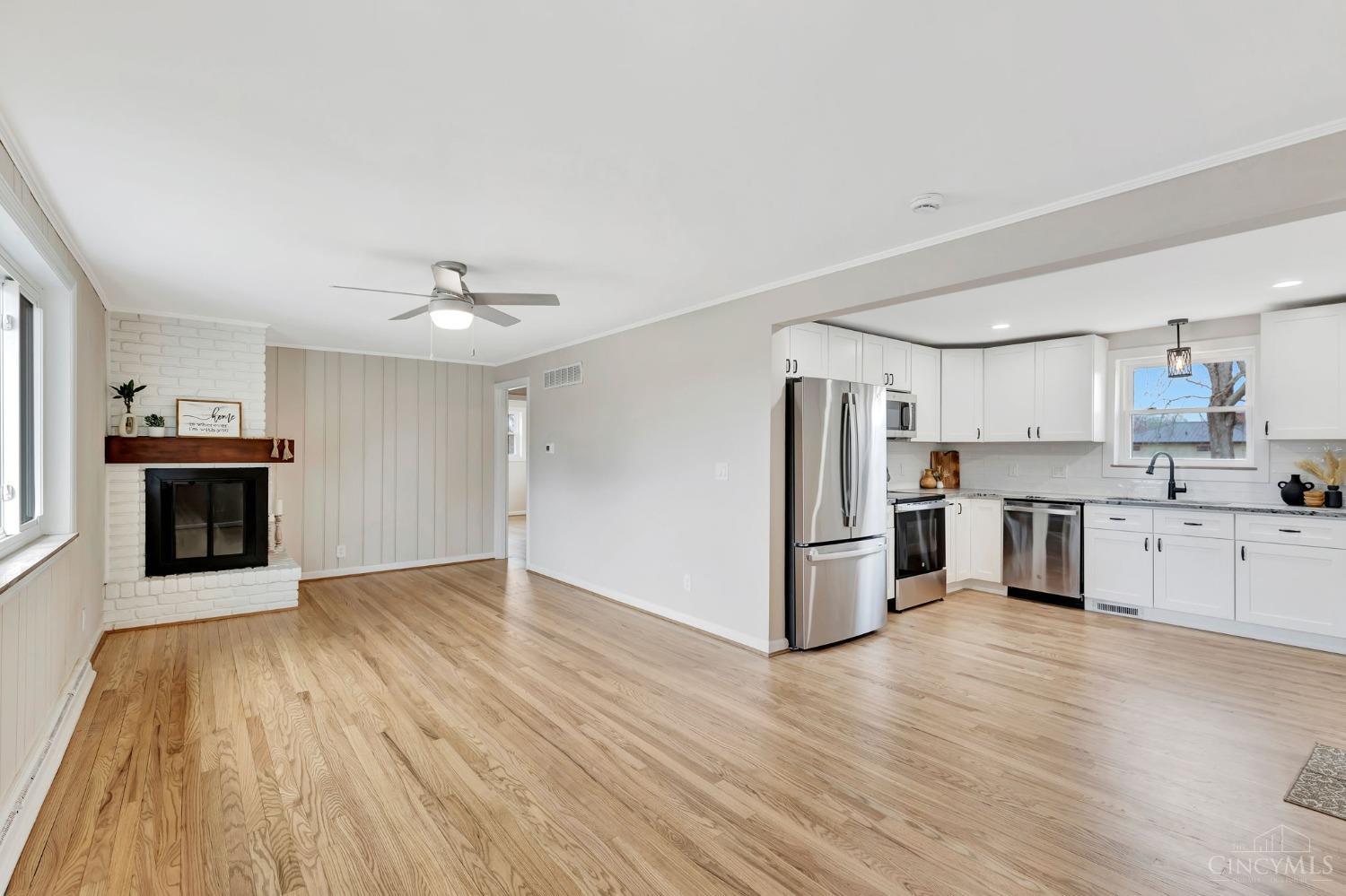 5948 Roan Road Milford, OH 45150 - Photo 6 of 38 Gallery Image 6