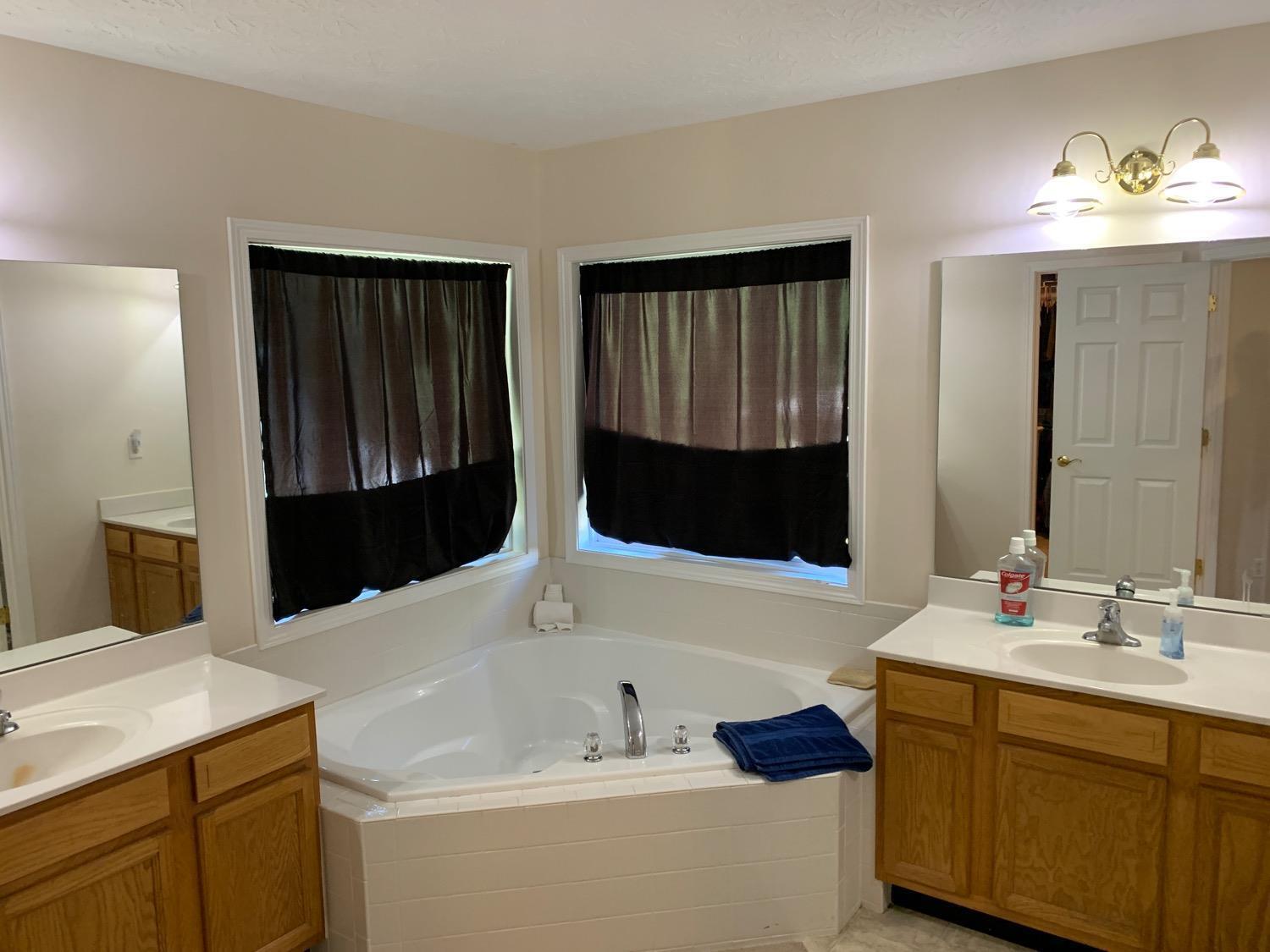 8215 Sheed Road Cincinnati, OH 45247 - Photo 10 of 20