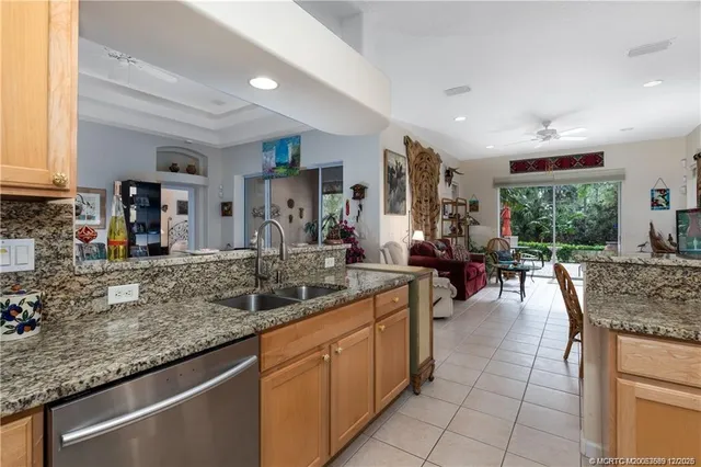 $689,000 | 4520 Northwest Indian Oak Court, Jensen Beach, FL 34957