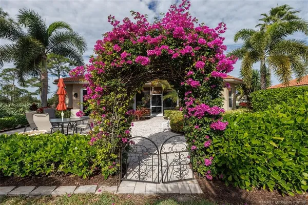 $689,000 | 4520 Northwest Indian Oak Court, Jensen Beach, FL 34957