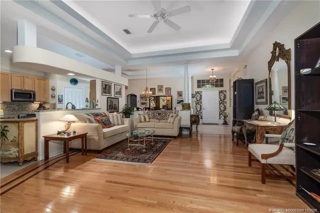 $689,000 | 4520 Northwest Indian Oak Court, Jensen Beach, FL 34957