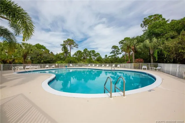 $689,000 | 4520 Northwest Indian Oak Court, Jensen Beach, FL 34957