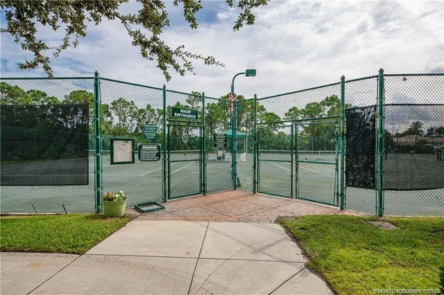 $689,000 | 4520 Northwest Indian Oak Court, Jensen Beach, FL 34957