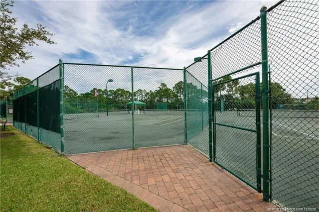 $689,000 | 4520 Northwest Indian Oak Court, Jensen Beach, FL 34957