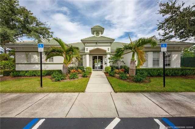 $689,000 | 4520 Northwest Indian Oak Court, Jensen Beach, FL 34957