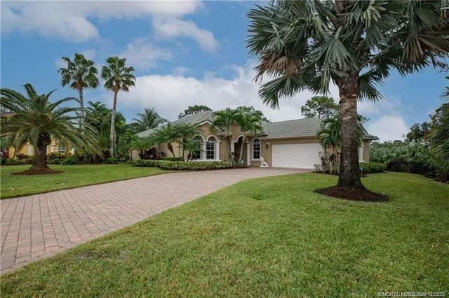 $689,000 | 4520 Northwest Indian Oak Court, Jensen Beach, FL 34957
