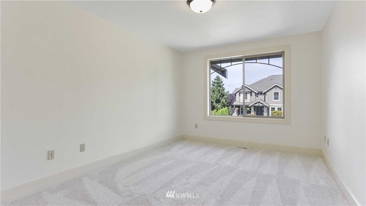 5501 Northeast 1st Place Renton, WA 98059 - Photo 32 of 40 Gallery Image 32