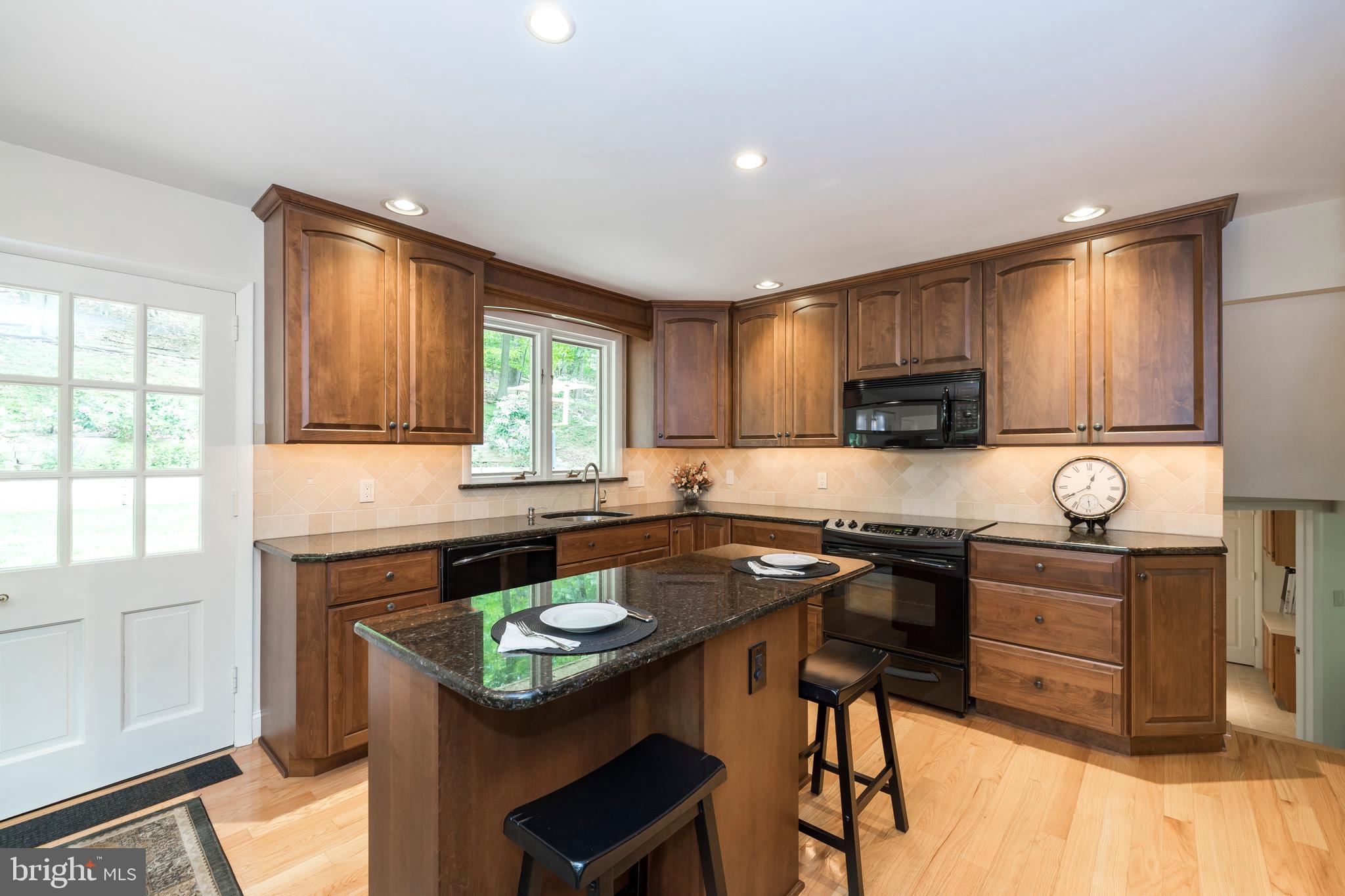 574 Brookwood Road Wayne, PA 19087 - Photo 16 of 33