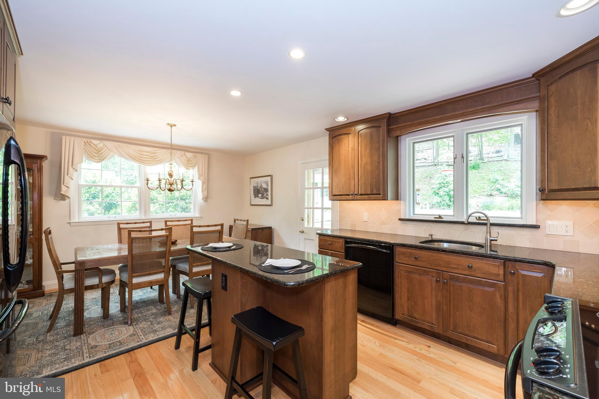 574 Brookwood Road Wayne, PA 19087 - Photo 17 of 33
