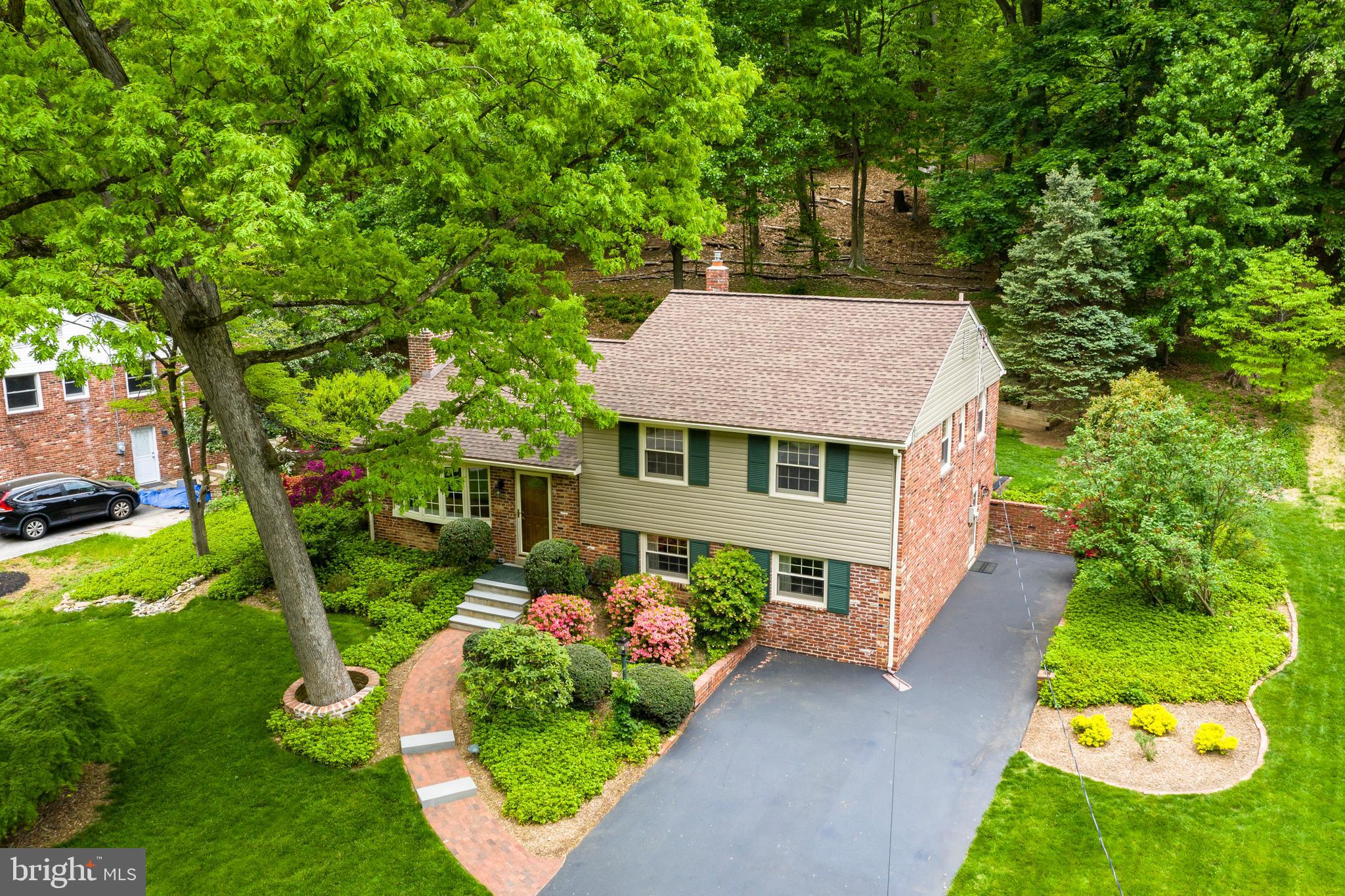 574 Brookwood Road Wayne, PA 19087 - Photo 3 of 33