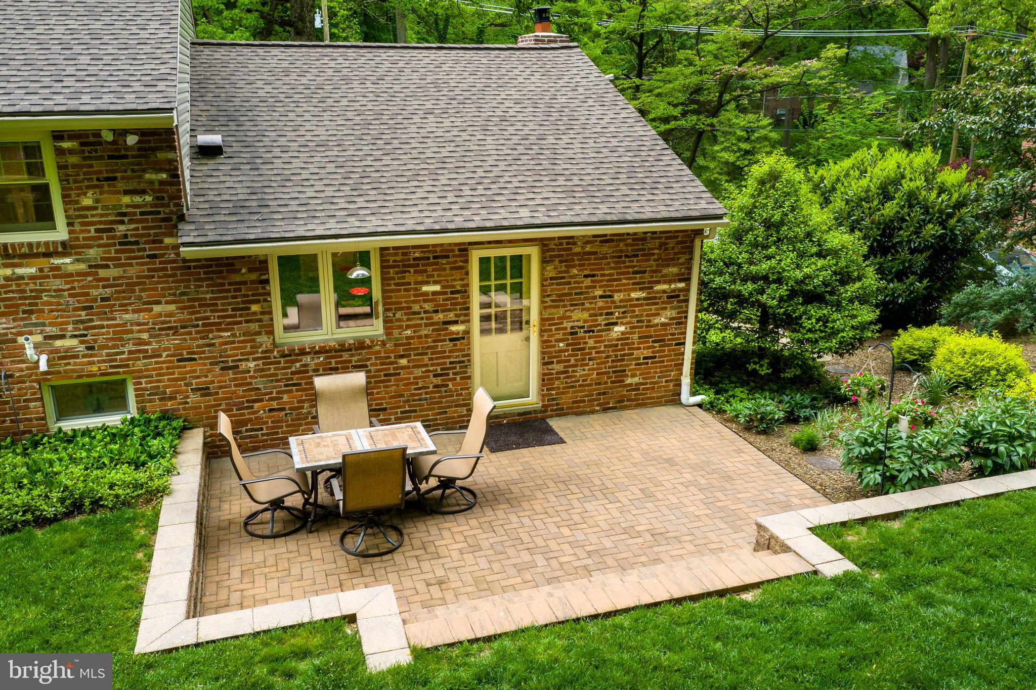 574 Brookwood Road Wayne, PA 19087 - Photo 7 of 33