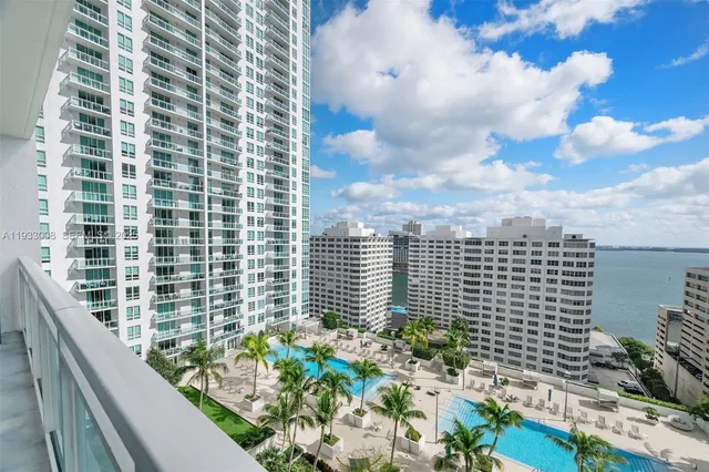 $4,500 | 951 Brickell Avenue, Unit 1806, Miami, FL 33131