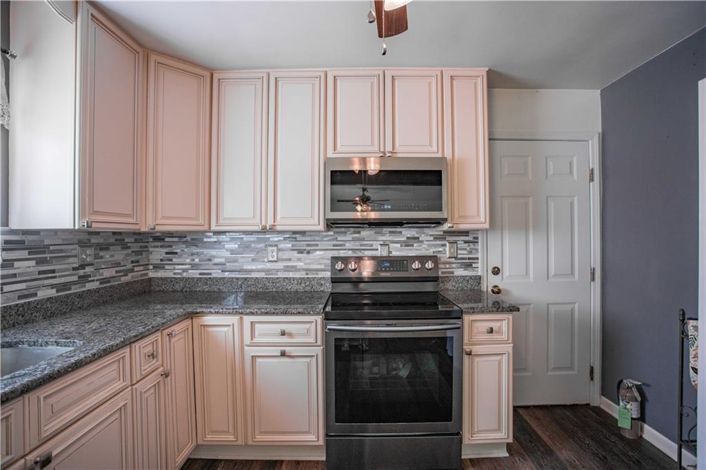 858 Monaca Road Monaca, PA 15061 - Photo 10 of 43