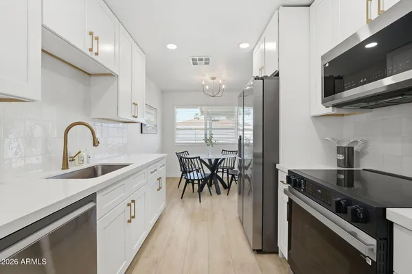 $425,900 | 2452 East Juanita Avenue, Mesa, AZ 85204