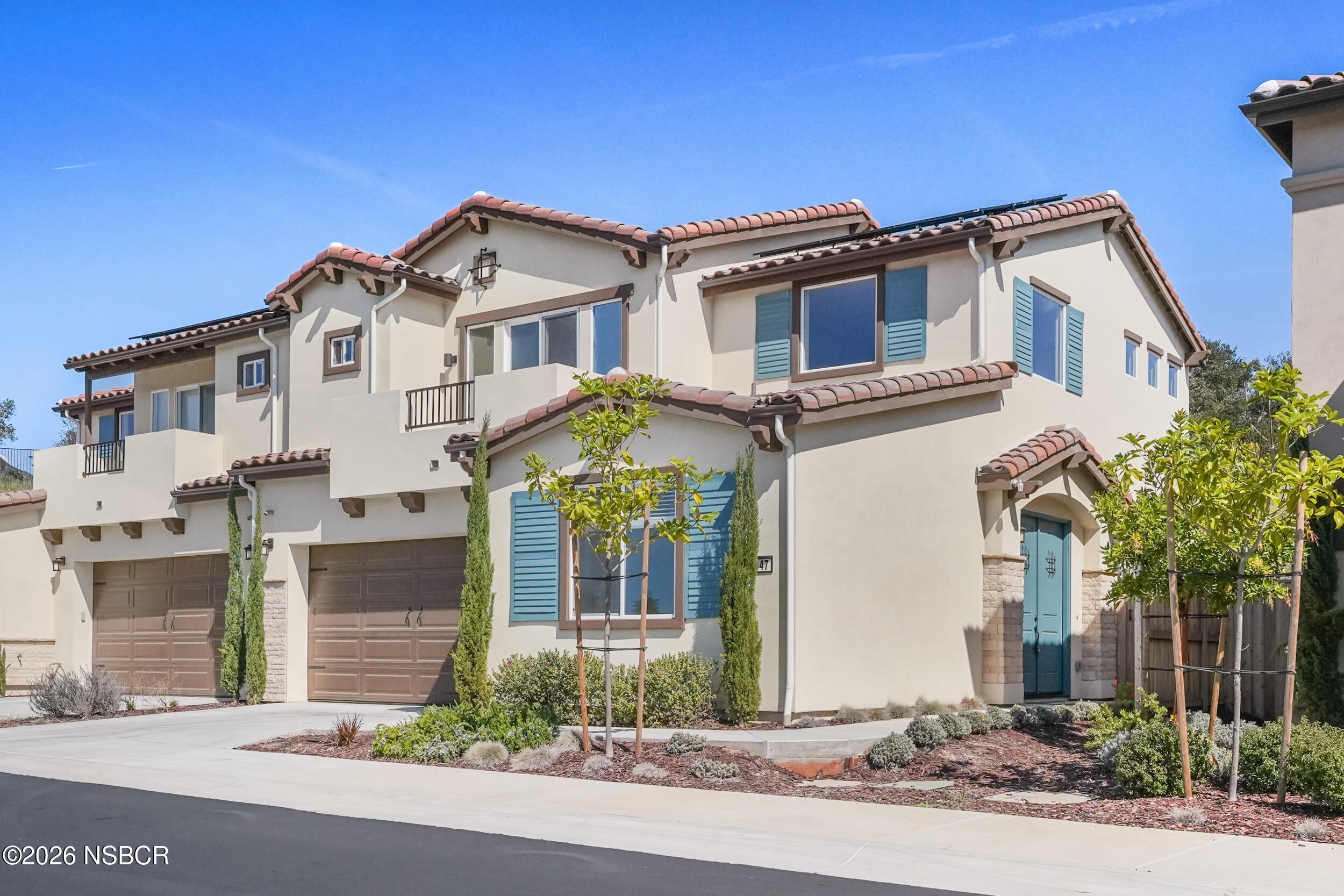 1147 Ginger Place Santa Maria, CA 93455 - Photo 2 of 55 a front view of a house with a garden