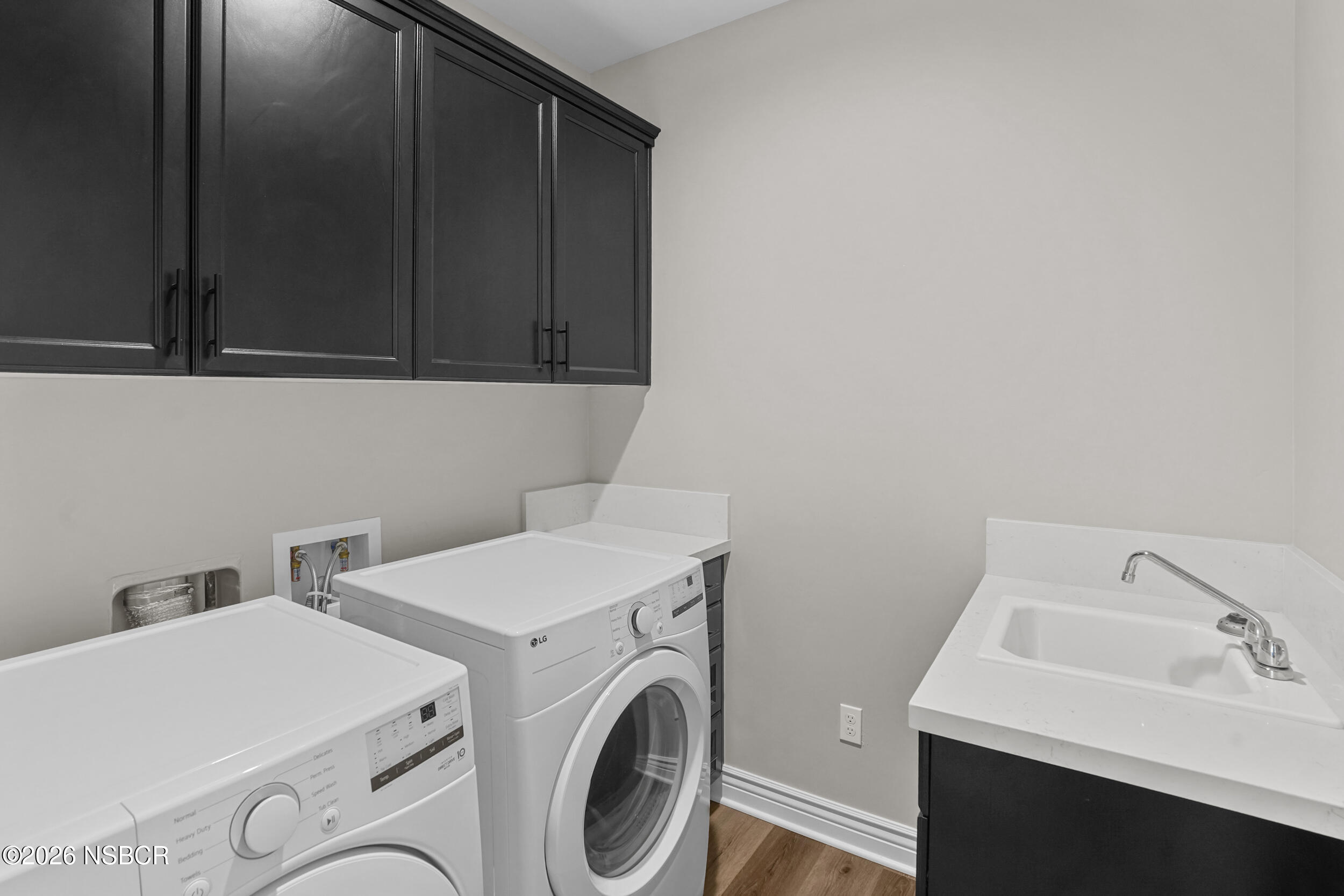 1147 Ginger Place Santa Maria, CA 93455 - Photo 25 of 55 a utility room with dryer and washer