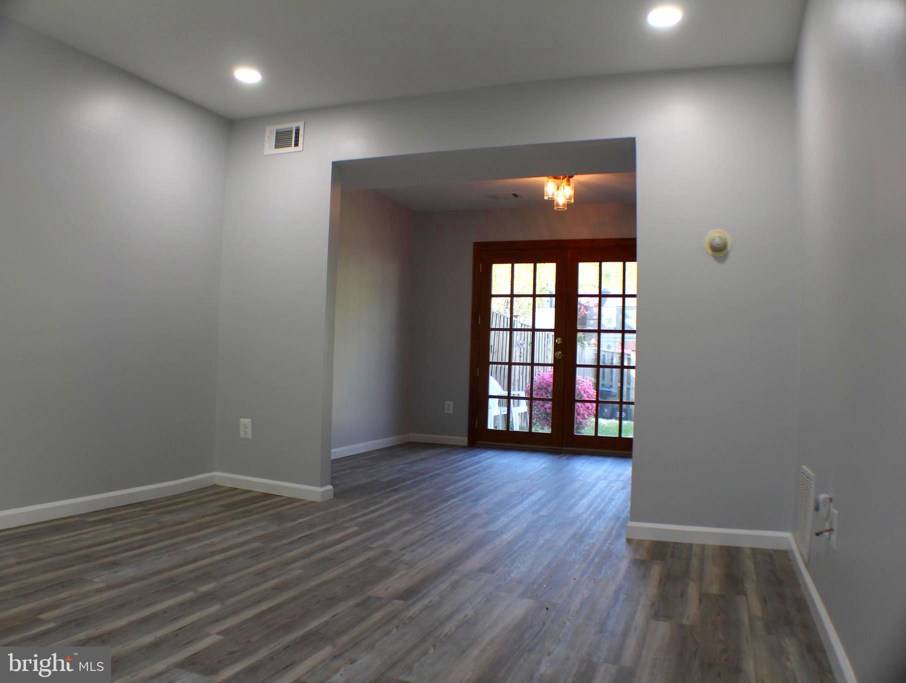 7739 Matisse Way Springfield, VA 22153 - Photo 10 of 65 Custom 3- Tone painting