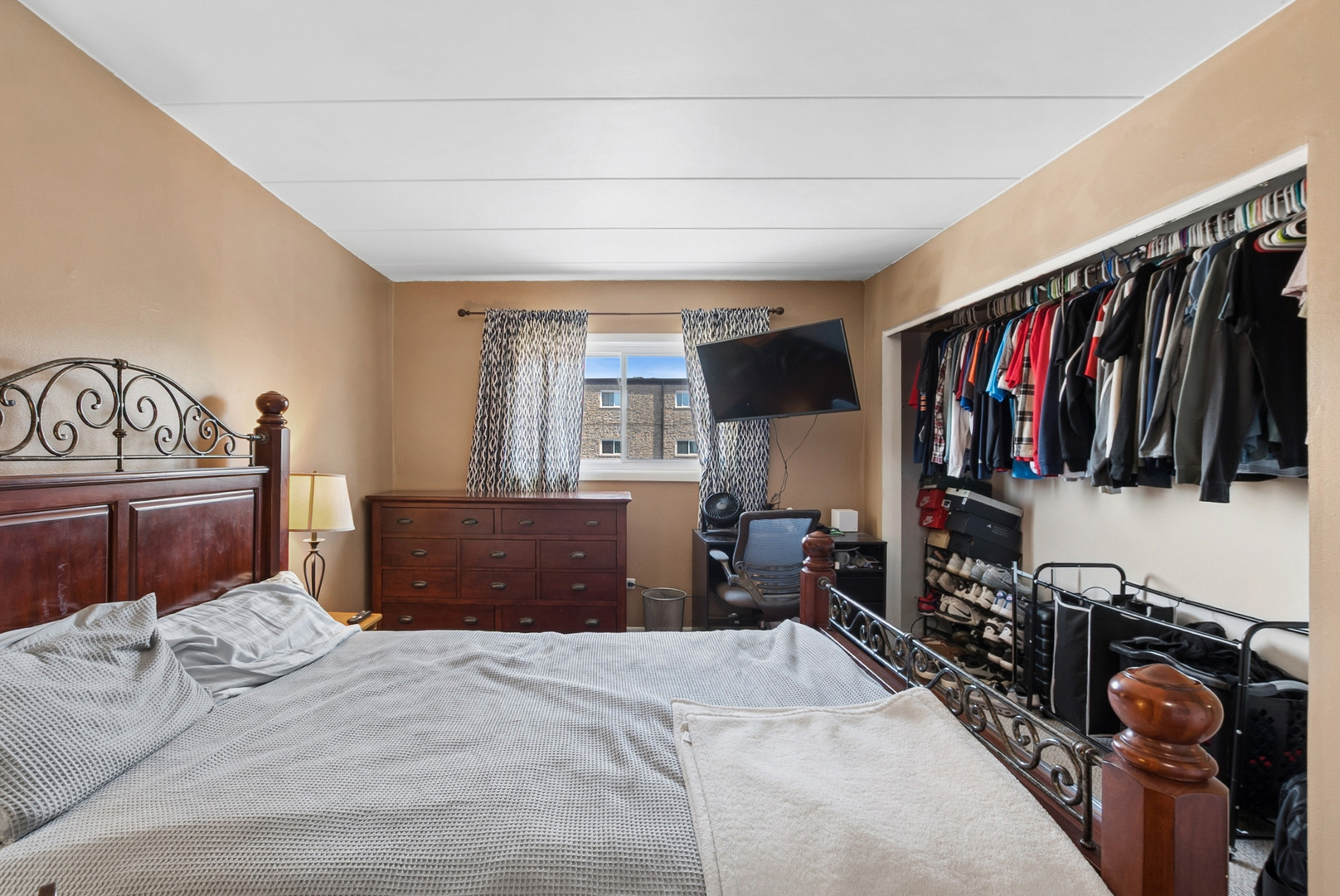 9111 South Roberts Road, Unit 7C Hickory Hills, IL 60457 - Photo 12 of 20