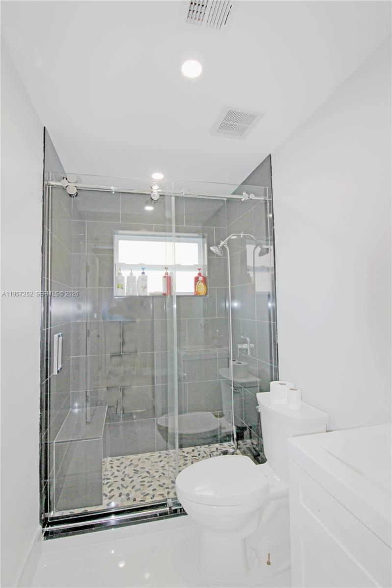 8172 Southwest 163rd Court Miami, FL 33193 - Photo 19 of 59